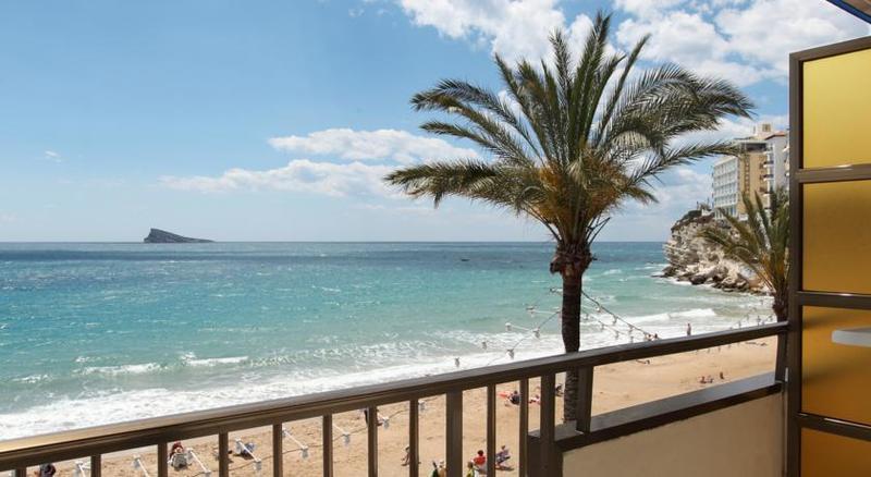Hotel Bilbaino Benidorm Bagian luar foto