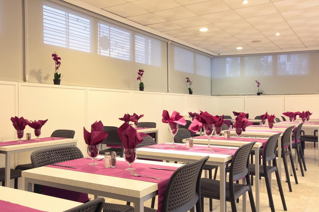 Hotel Bilbaino Benidorm Bagian luar foto