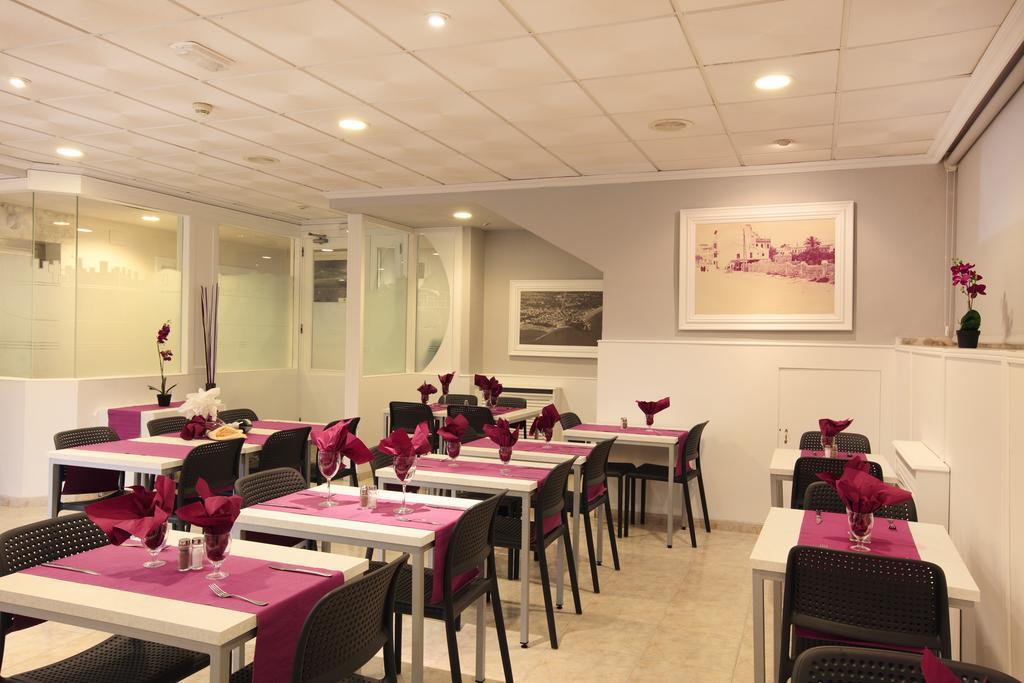 Hotel Bilbaino Benidorm Bagian luar foto