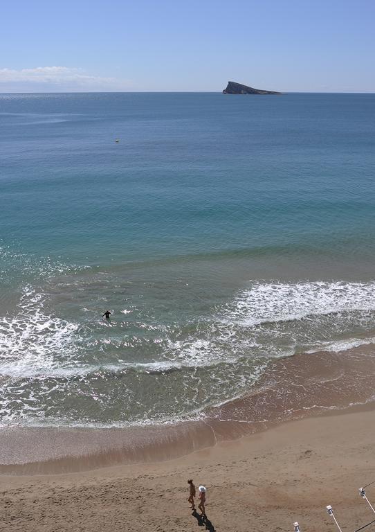 Hotel Bilbaino Benidorm Bagian luar foto