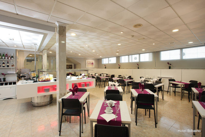 Hotel Bilbaino Benidorm Bagian luar foto