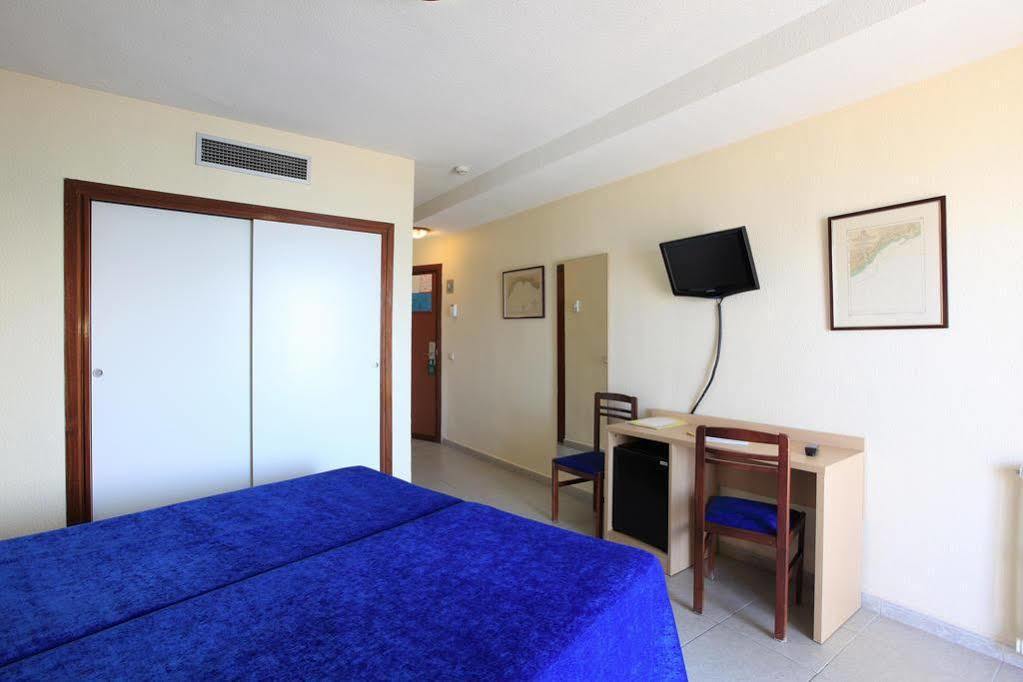 Hotel Bilbaino Benidorm Bagian luar foto