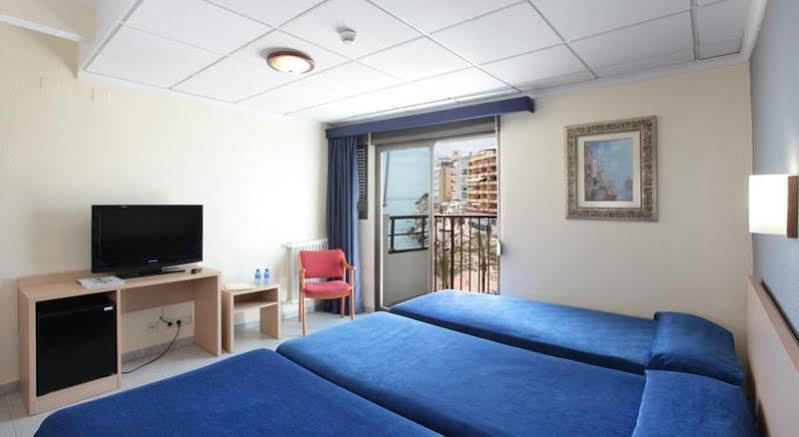 Hotel Bilbaino Benidorm Bagian luar foto